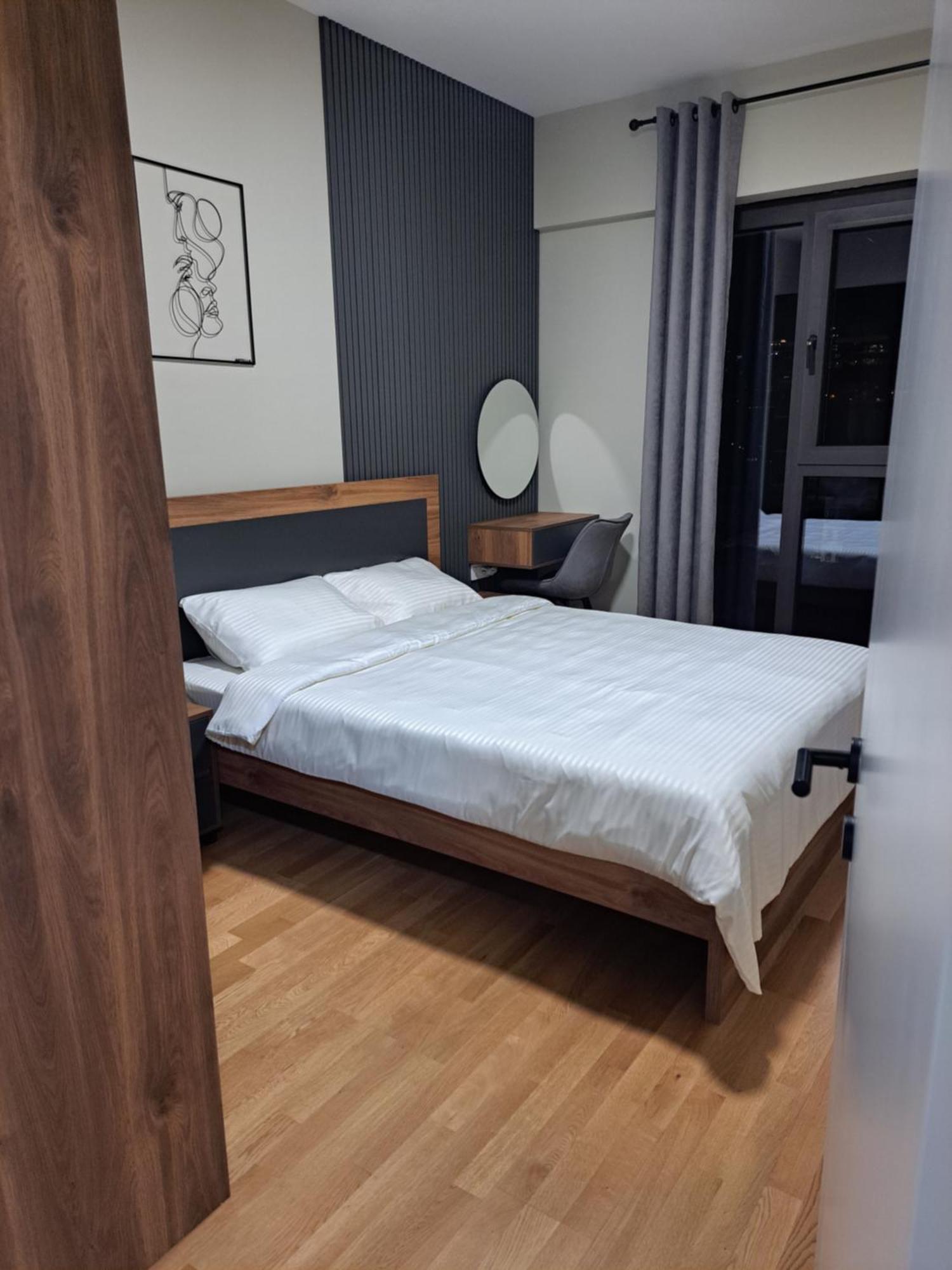Anika Luxury Apartment At Diamond Center Skopje Exterior photo
