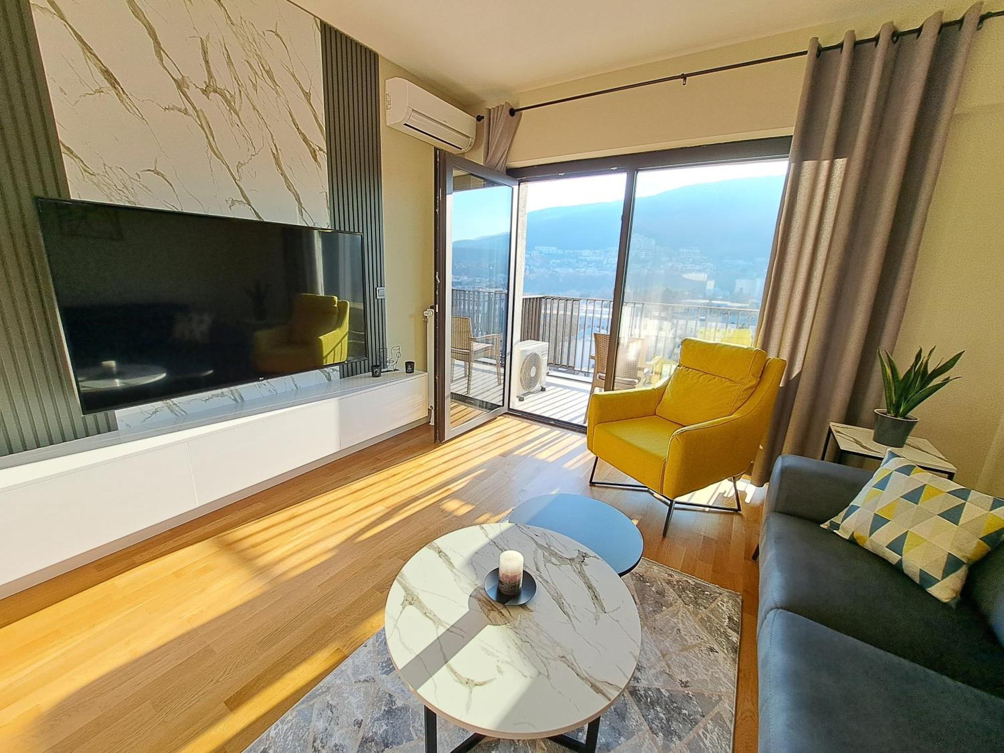 Anika Luxury Apartment At Diamond Center Skopje Exterior photo
